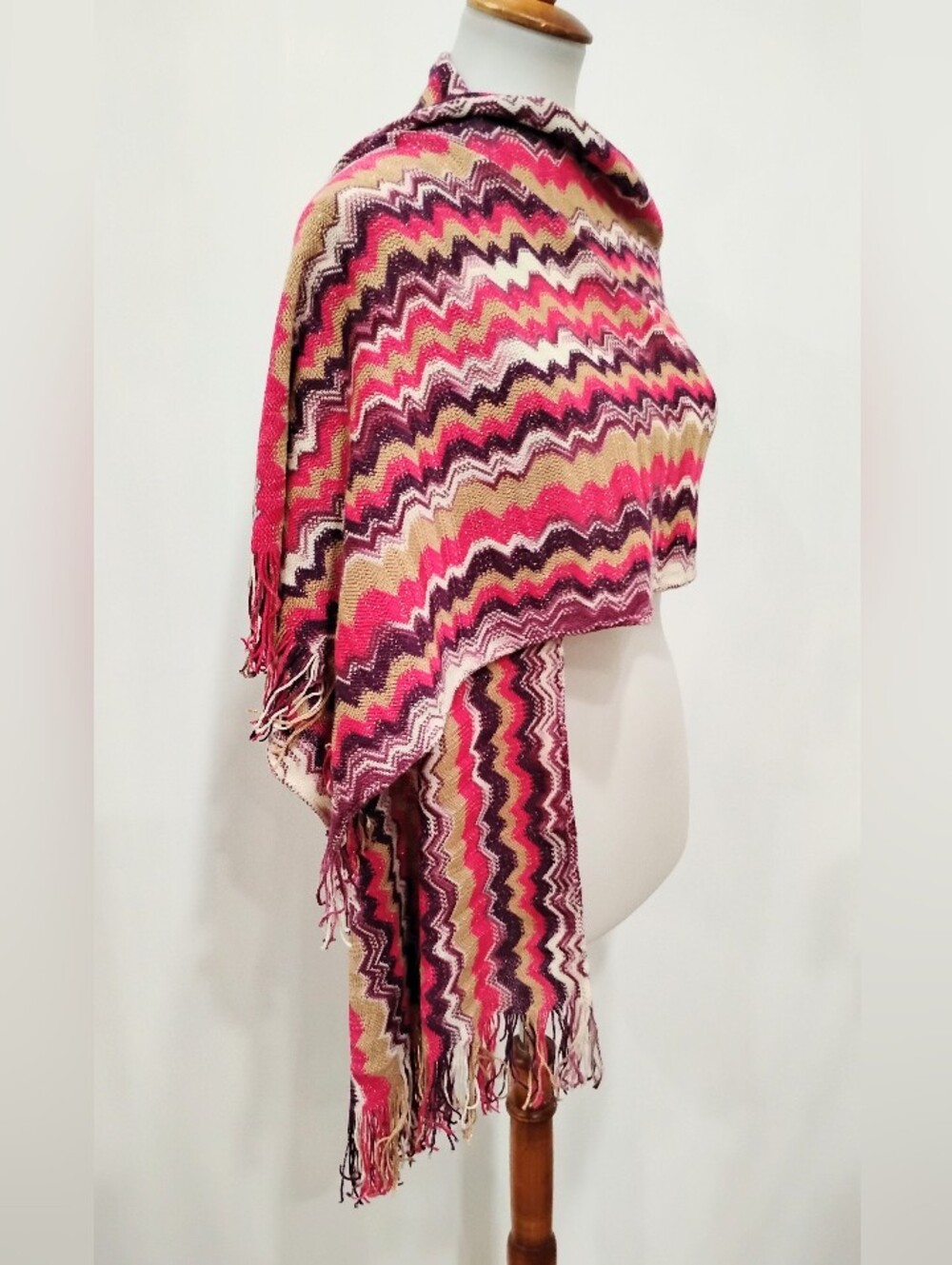 MISSONI SCARF NWOT - Picture 5 of 5
